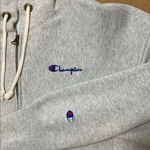 Cropped champion hoodie